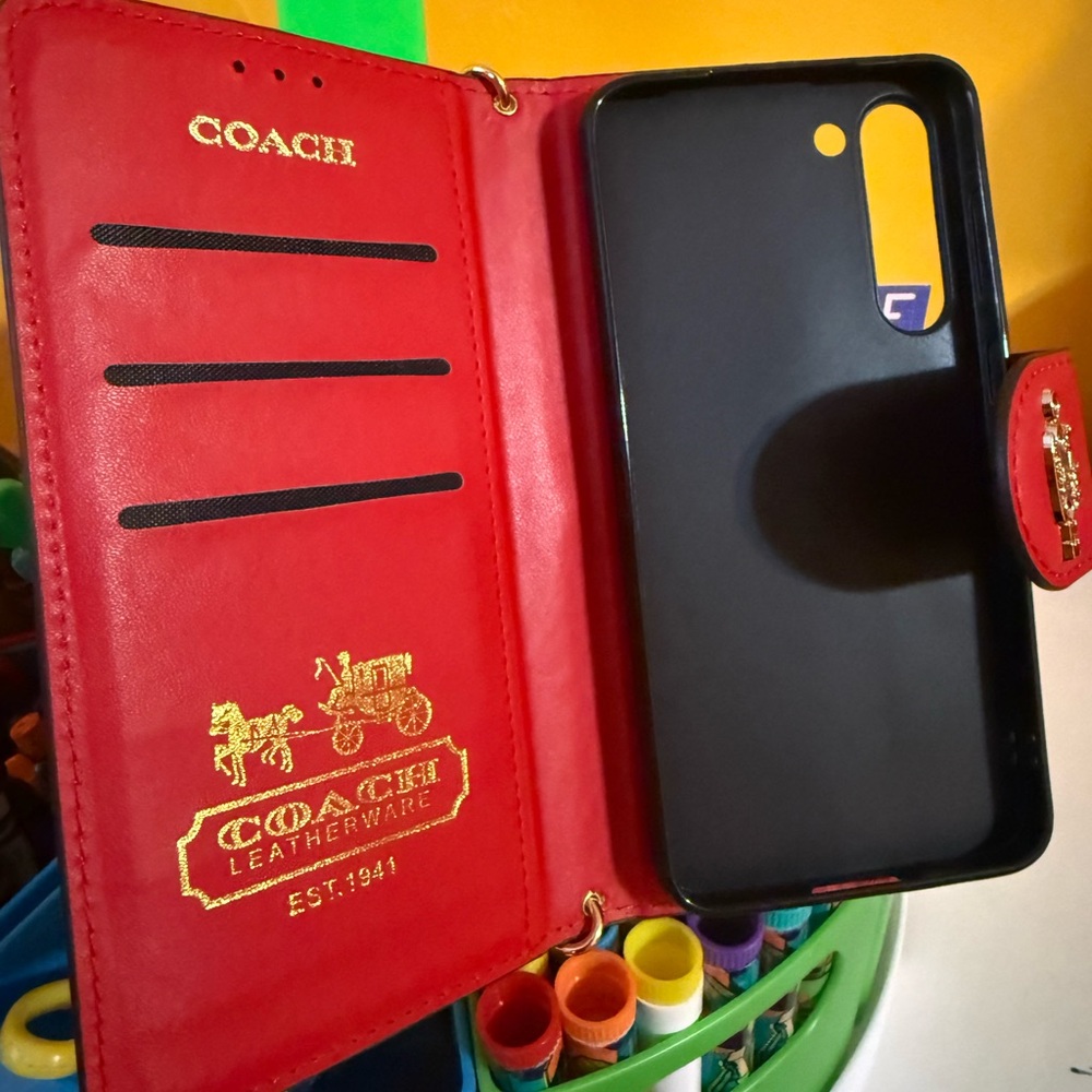 Cellphone case - Picture 5 of 9